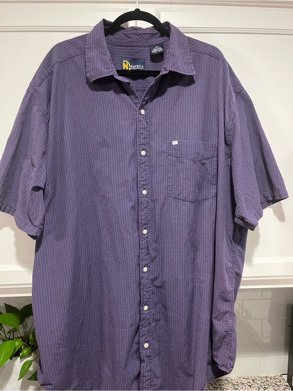 Nautica Men's Short-Sleeve Button-Down Shirt in Purple